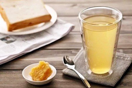 蜂蜜水的正确喝法(是什么？)